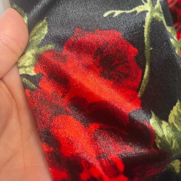 Velvet soft long sleeve top. - Picture 2 of 6